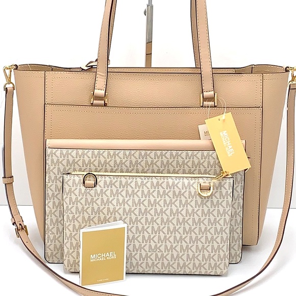 MICHAEL KORS
Maisie Large Pebbled Leather 3-in-1 Tote Bag Buff Multi sig… - Picture 3 of 16